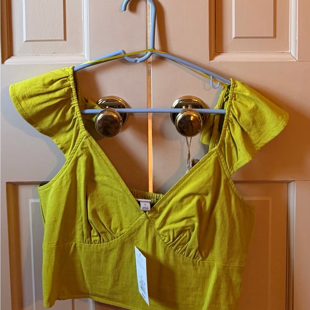 a new day Women's Chartreuse Crop Top